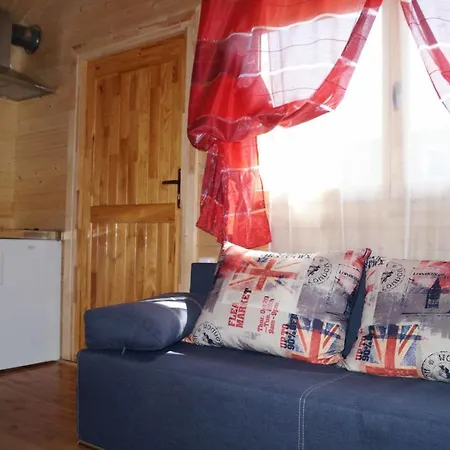 Mini Laguna Orman Evi