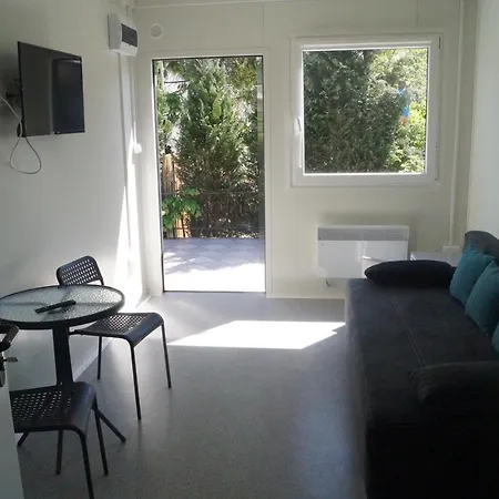 Mini Laguna Lodge *