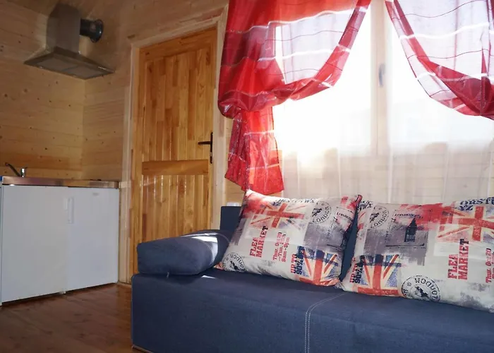 Mini Laguna Orman Evi