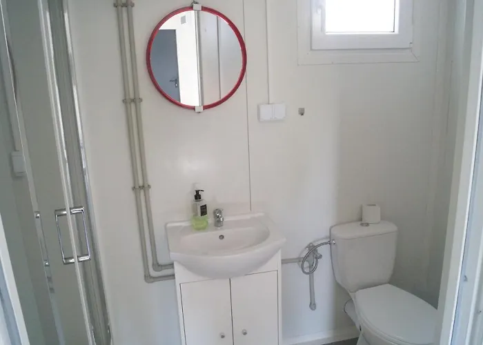 Mini Laguna Orman Evi *